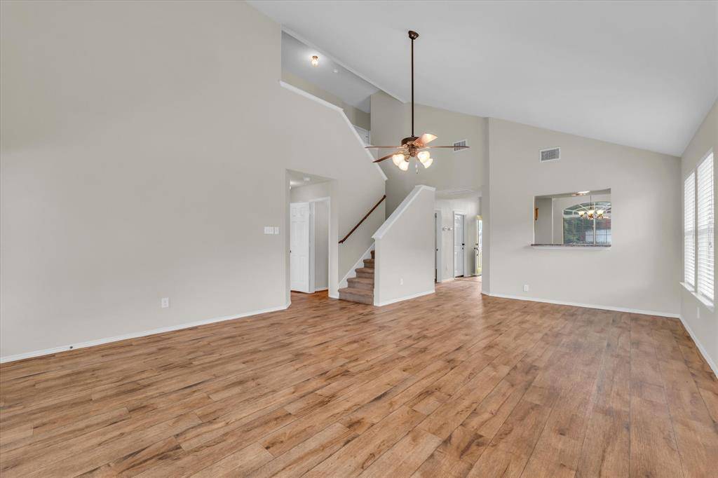 Woodway, TX 76712,6520 Mundo Drive