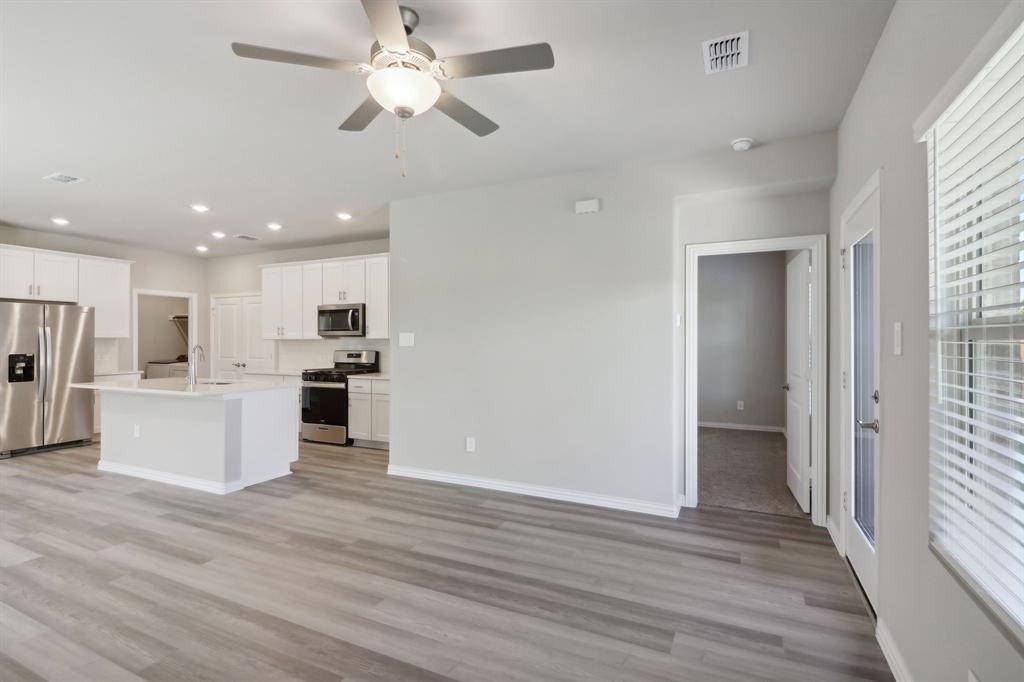 Lavon, TX 75166,963 Dayflower Court