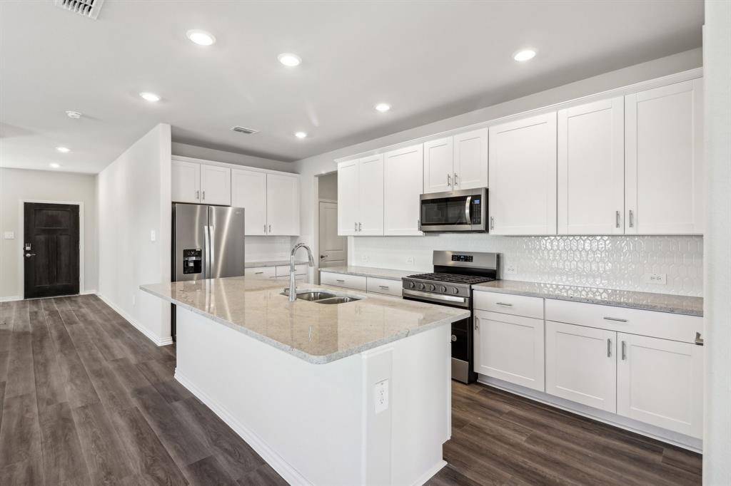 2227 Lone Star Lane, Seagoville, TX 75159