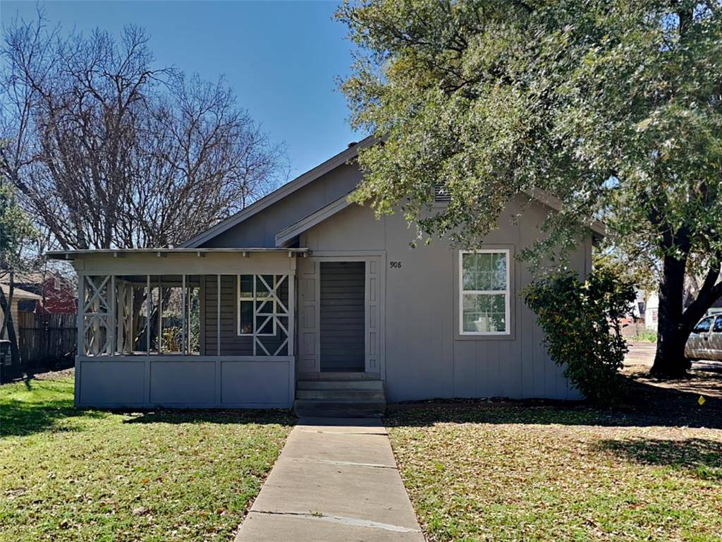 Cleburne, TX 76033,908 Forrest Avenue