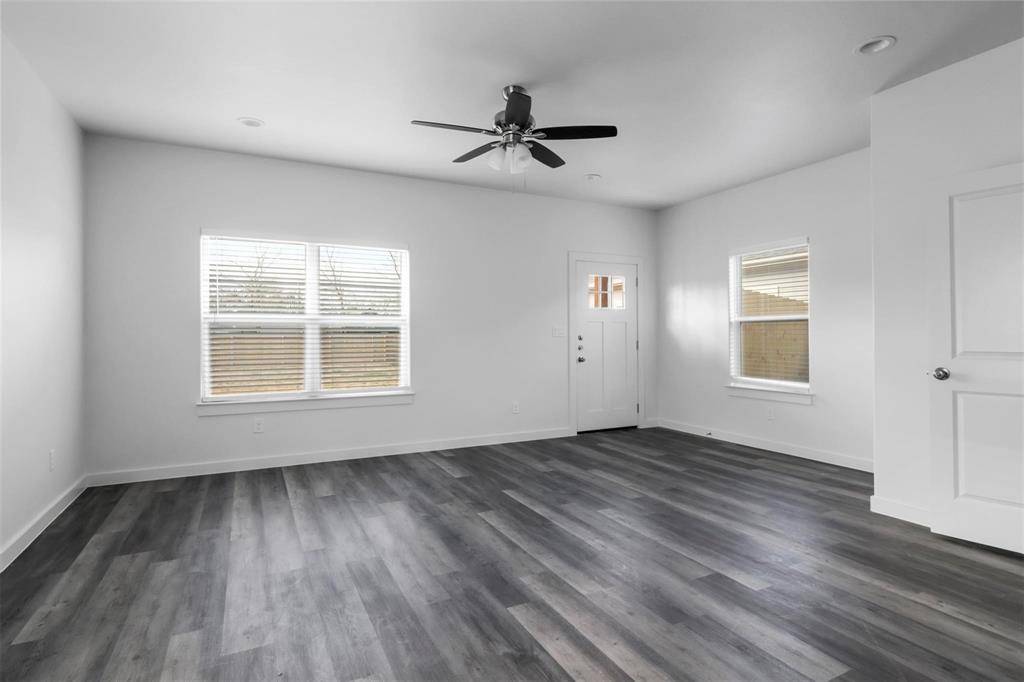 Sherman, TX 75090,422 N Elliott Street