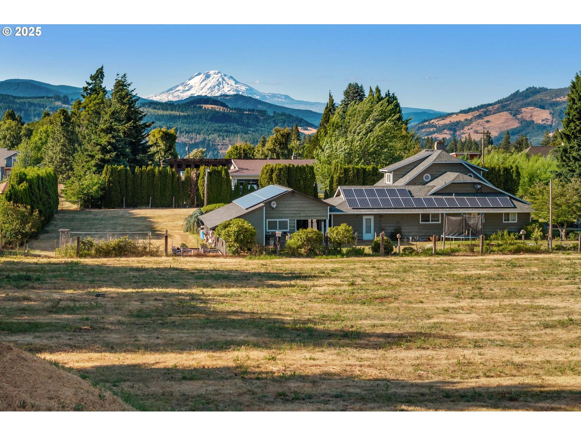 3852 BELMONT DR, Hood River, OR 97031