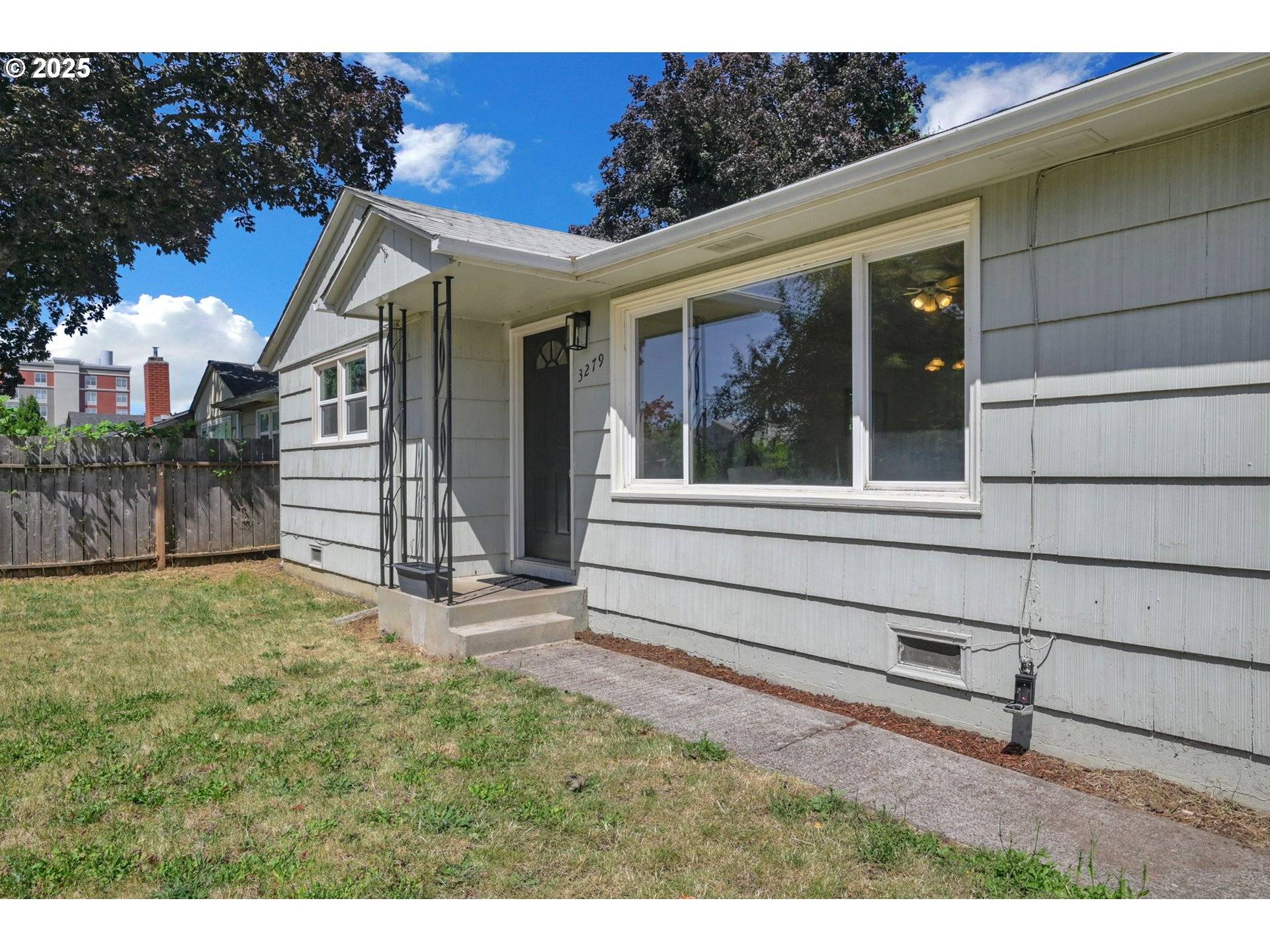 Springfield, OR 97477,3279 ORIOLE ST