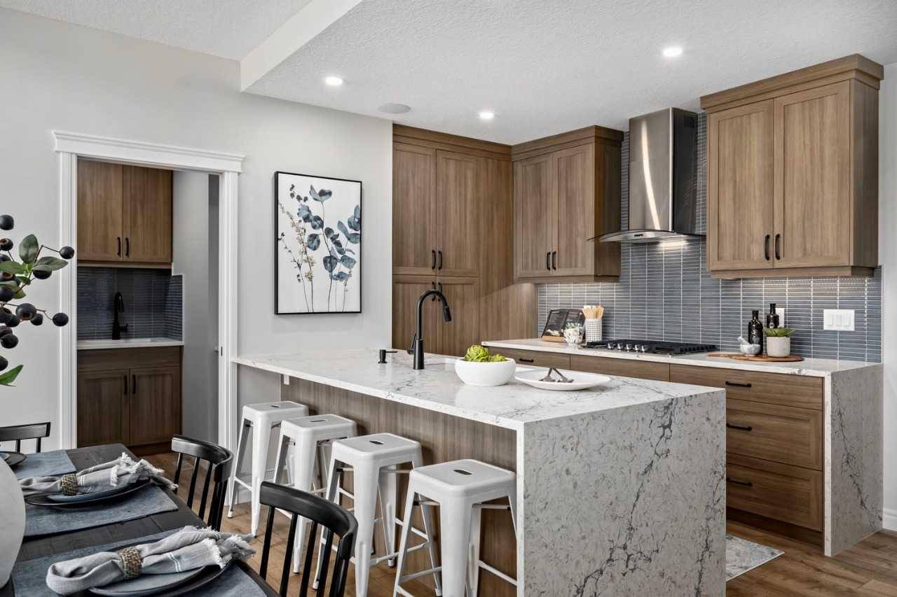 Calgary, AB T3P2B9,21 Amblefield VW Northwest