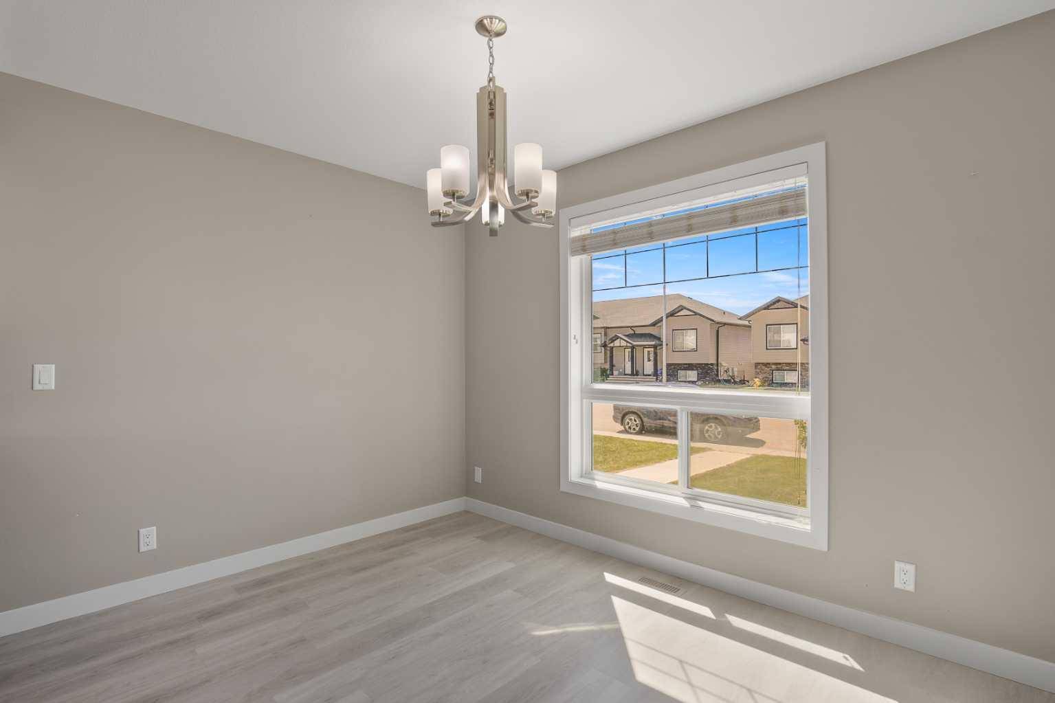 Blackfalds, AB T4M 0A6,29 Crimson CT