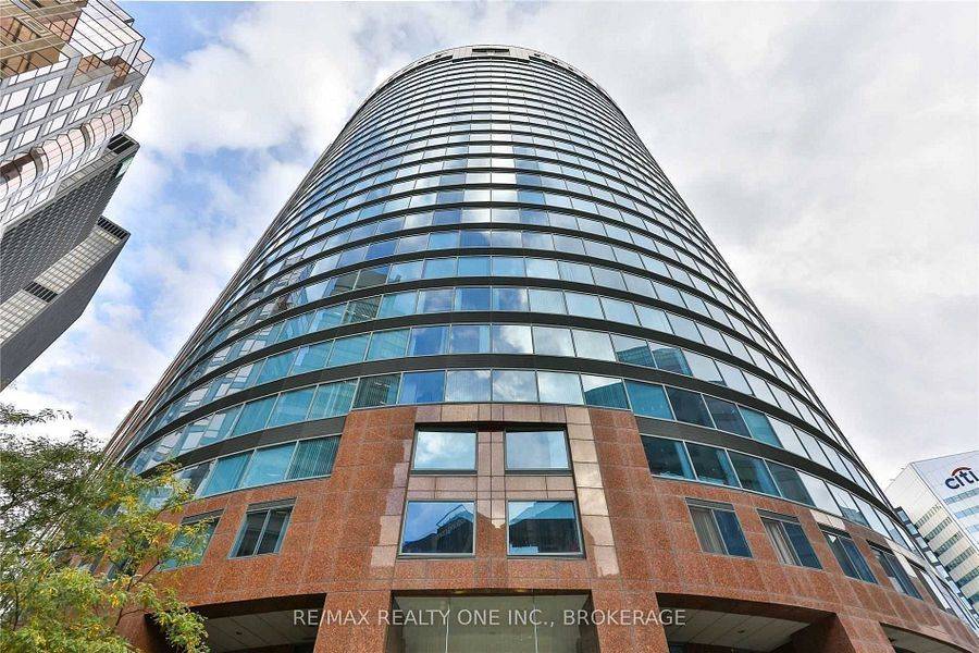Toronto C01, ON M5J 2S7,33 University AVE #1102