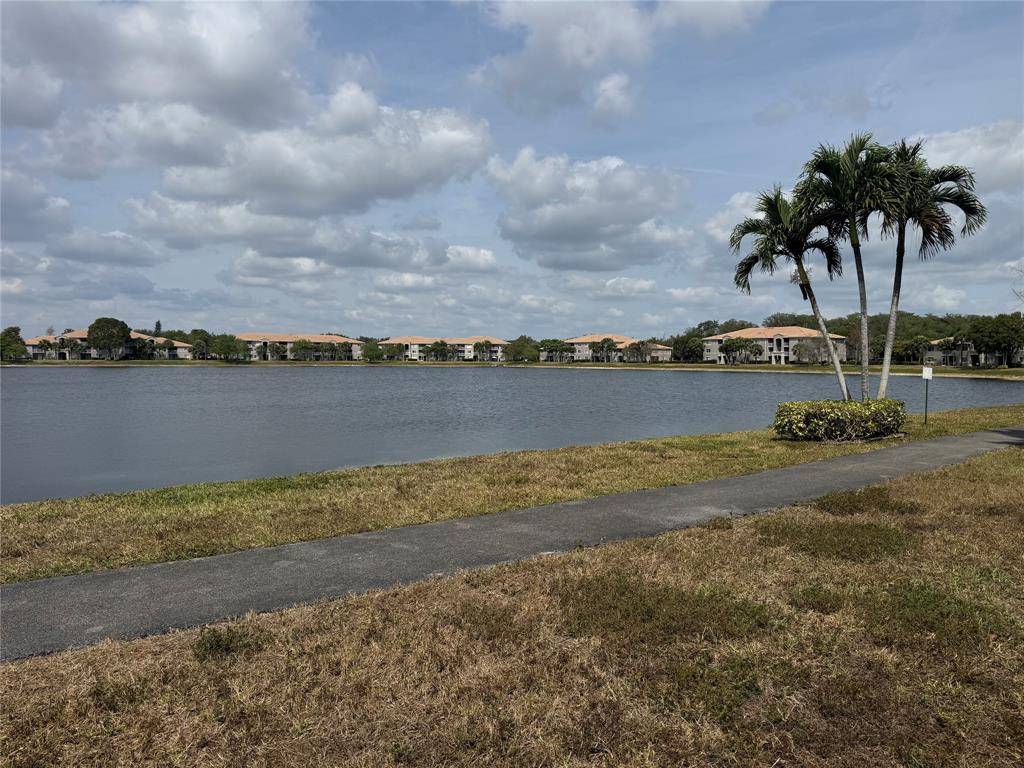 [StreetName, UnitNumber, StreetNumber, StreetDirPrefix], Coconut Creek, FL 33073