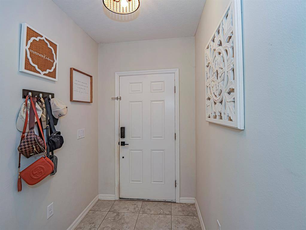 Vero Beach, FL 32967,[StreetName,UnitNumber,StreetNumber,StreetDirPrefix]