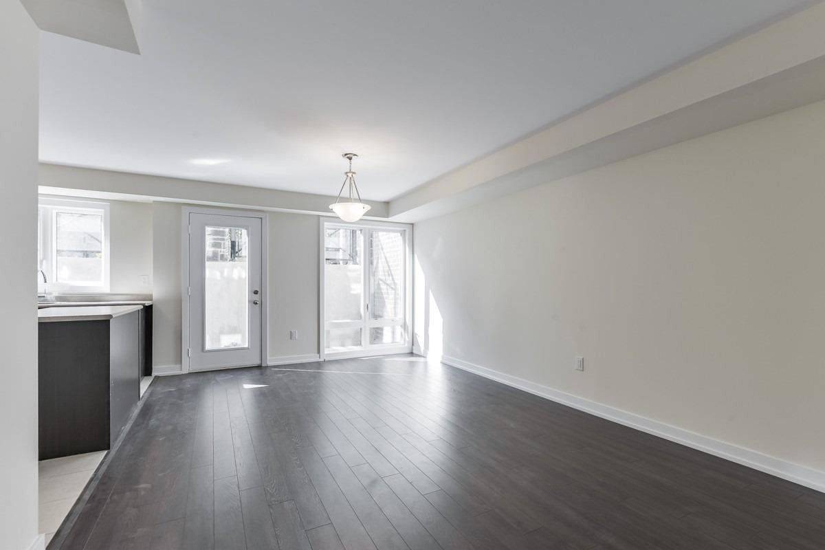 Markham, ON L6B 1N5,2 Gable Hurst WAY #2709