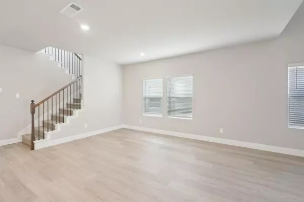 Mckinney, TX 75069,909 Elijah Lane
