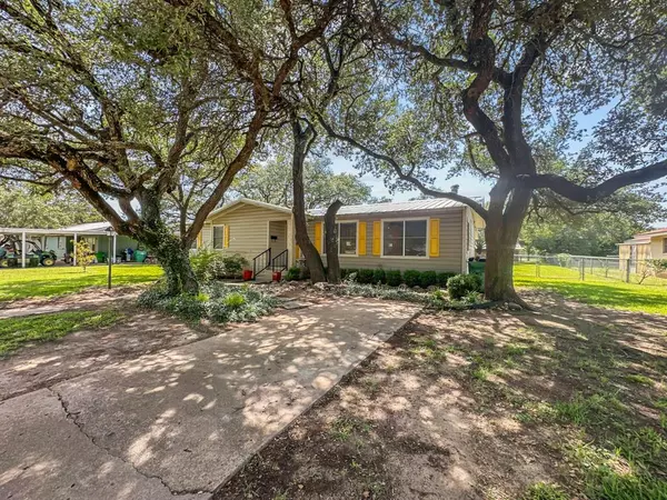 Hamilton, TX 76531,402 S Williams Street