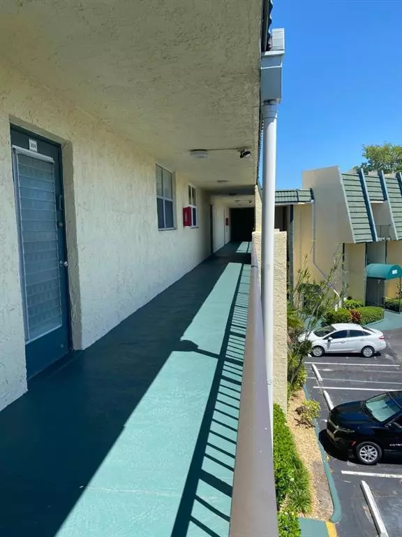 Tamarac, FL 33331,9091 Lime Bay #304