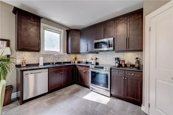 London North, ON N6H 0E5,1285 Whetherfield ST