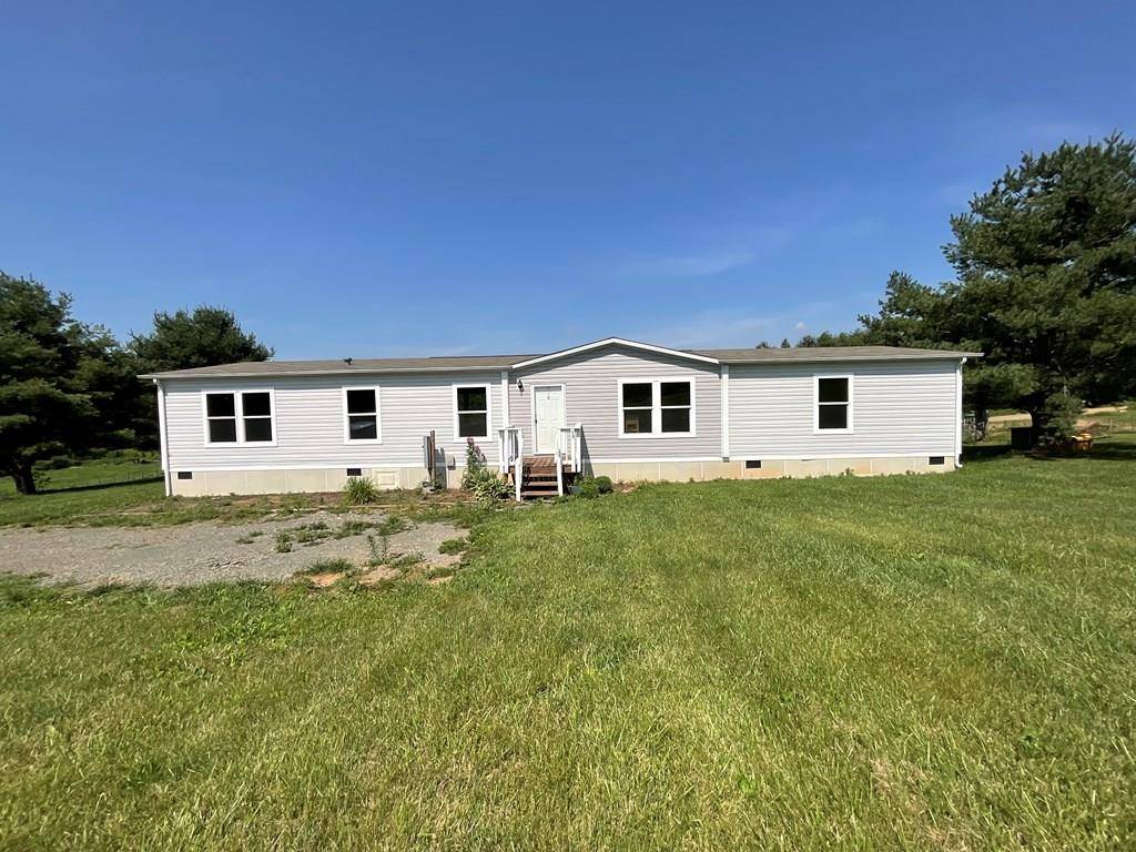 94 Crestview Ln, Ennice, NC 28623