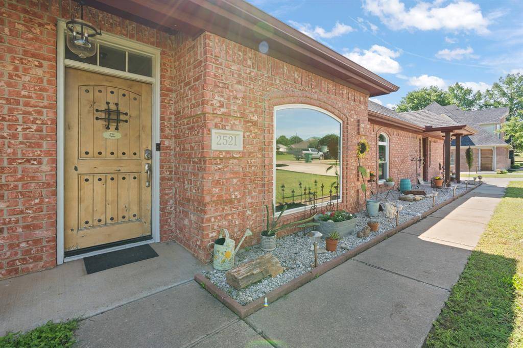 Burleson, TX 76028,2521 Trail Tree Court