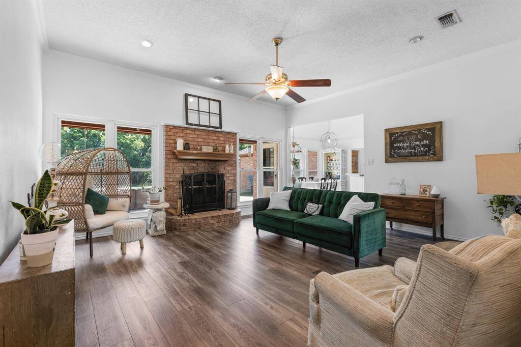 Burleson, TX 76028,2521 Trail Tree Court