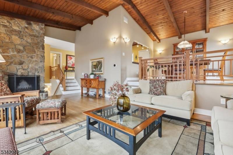 35 Skyline Dr, Morris Twp., NJ 07960