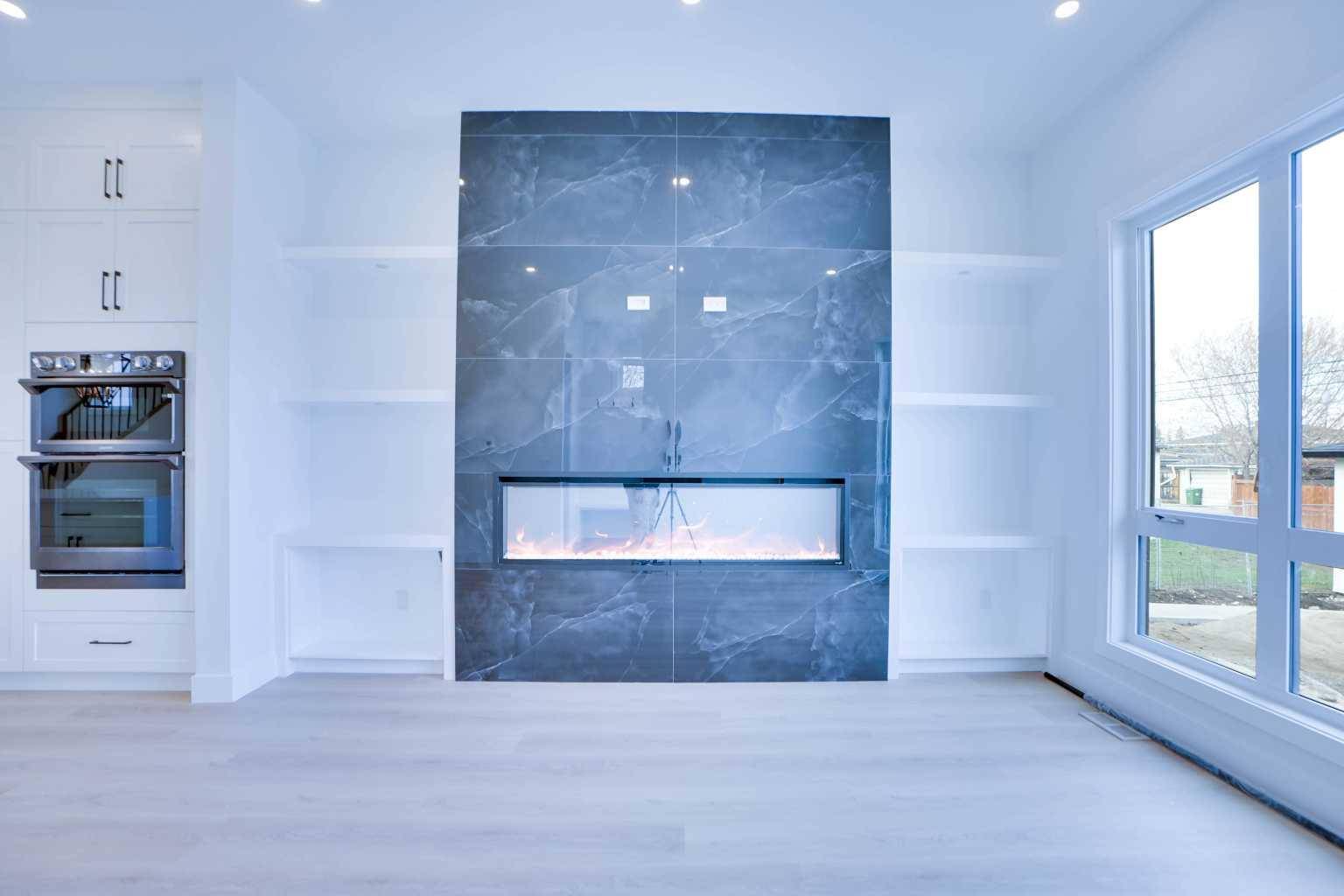 Calgary, AB T3C 1X6,1420 41 ST SW