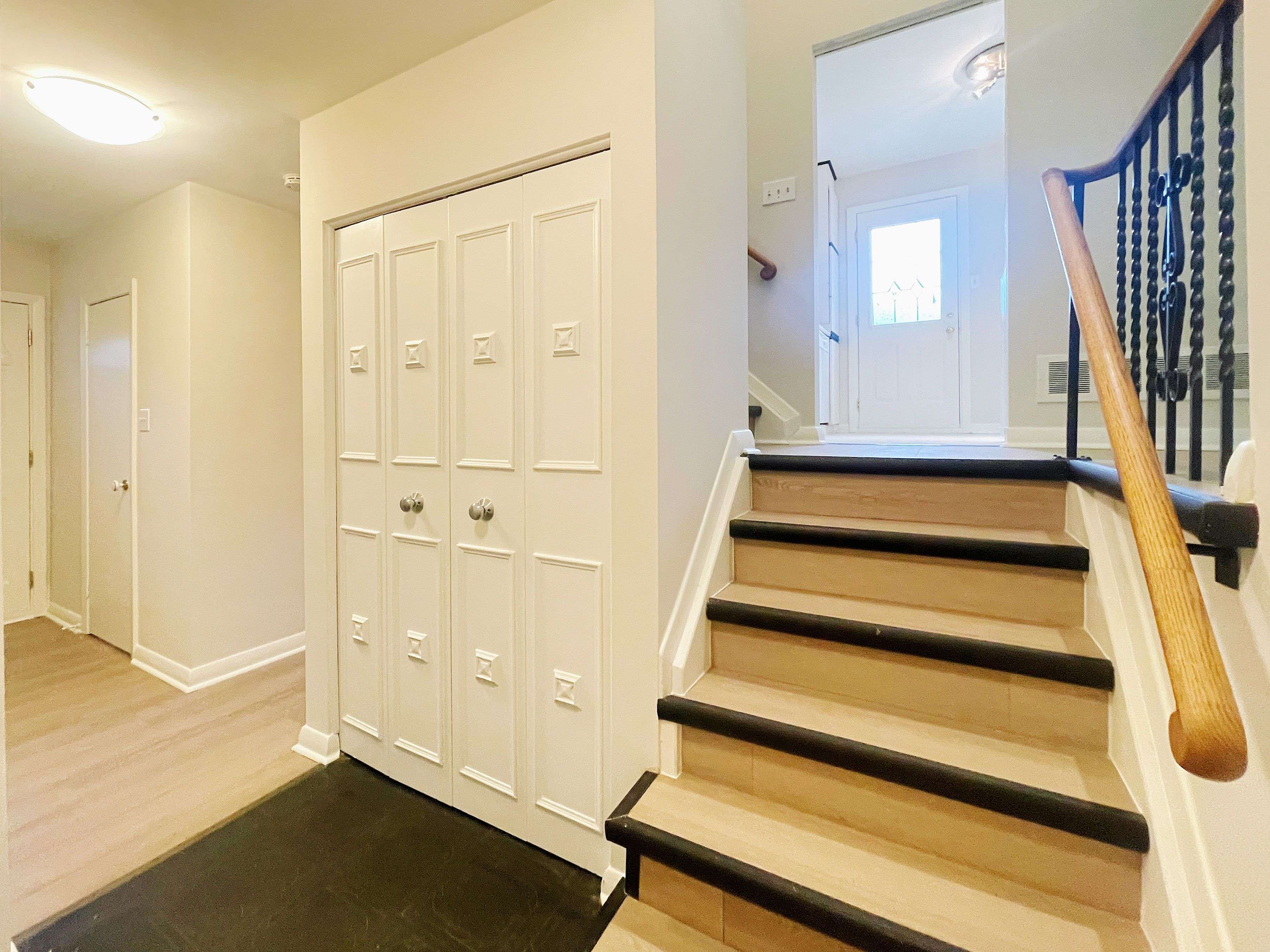 Toronto C13, ON M3A 1M1,48 Lionel Heights CRES