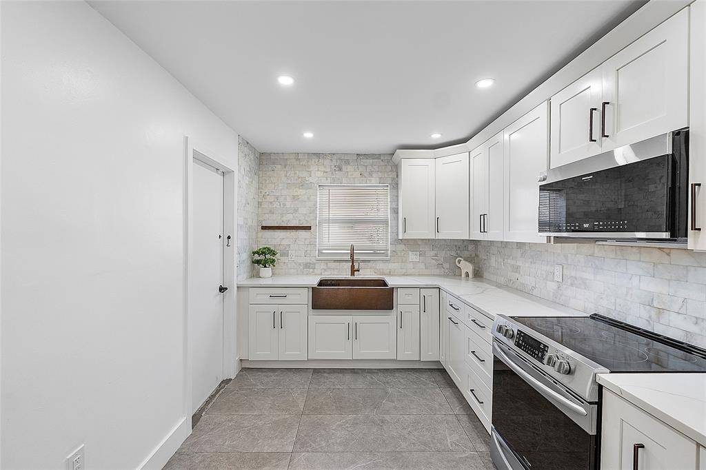 Deerfield Beach, FL 33442,352 NW 41st Ave