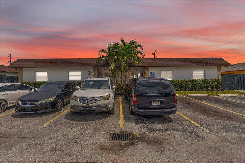 Oakland Park, FL 33334,[StreetName,UnitNumber,StreetNumber,StreetDirPrefix]