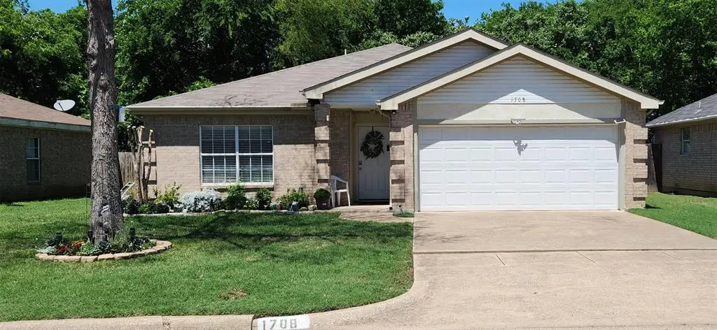 Grand Prairie, TX 75052,1708 N Bent Tree Trail