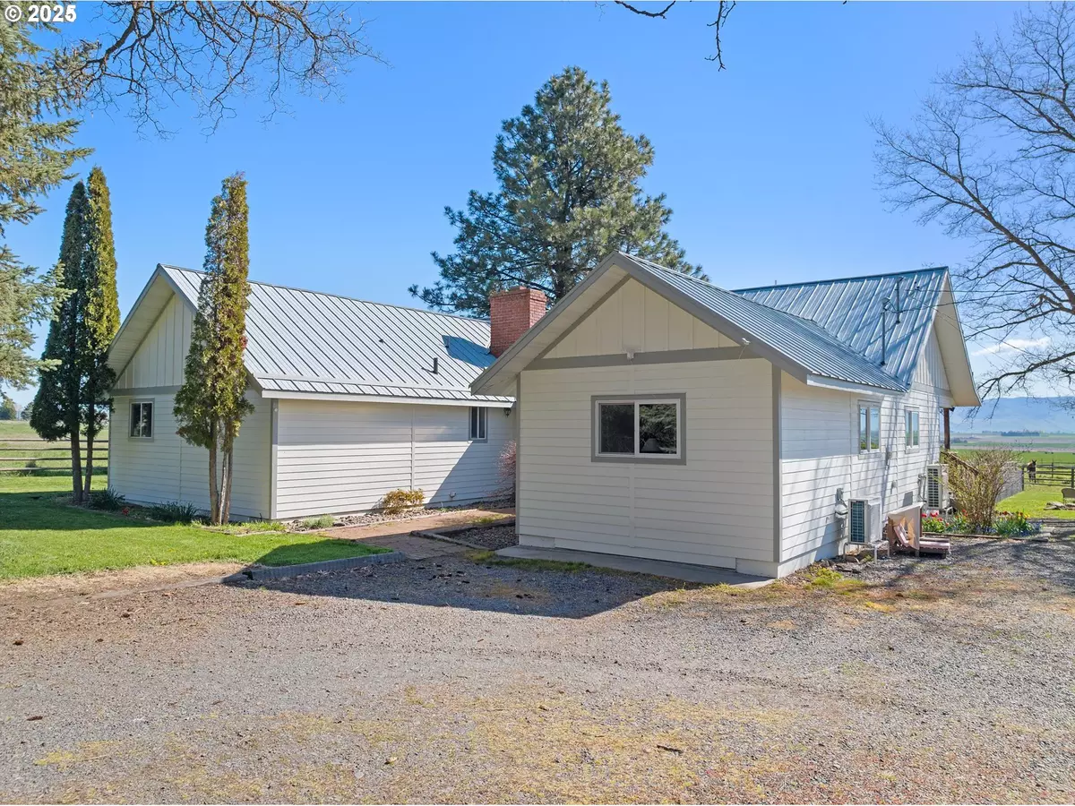 La Grande, OR 97850,64264 MOUNT GLEN RD