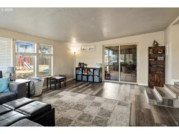 Terrebonne, OR 97760,13829 SW PRAIRIE RD
