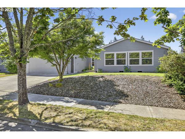 588 SE DANCE DR, Estacada, OR 97023