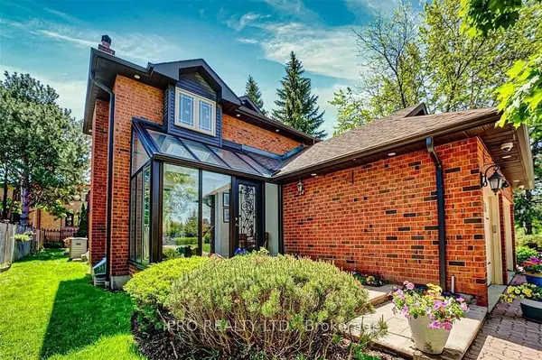 Mississauga, ON L5L 3K4,4326 Bridlepath TRL