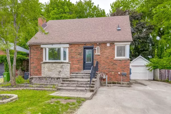880 Garth ST, Hamilton, ON L9C 4K9