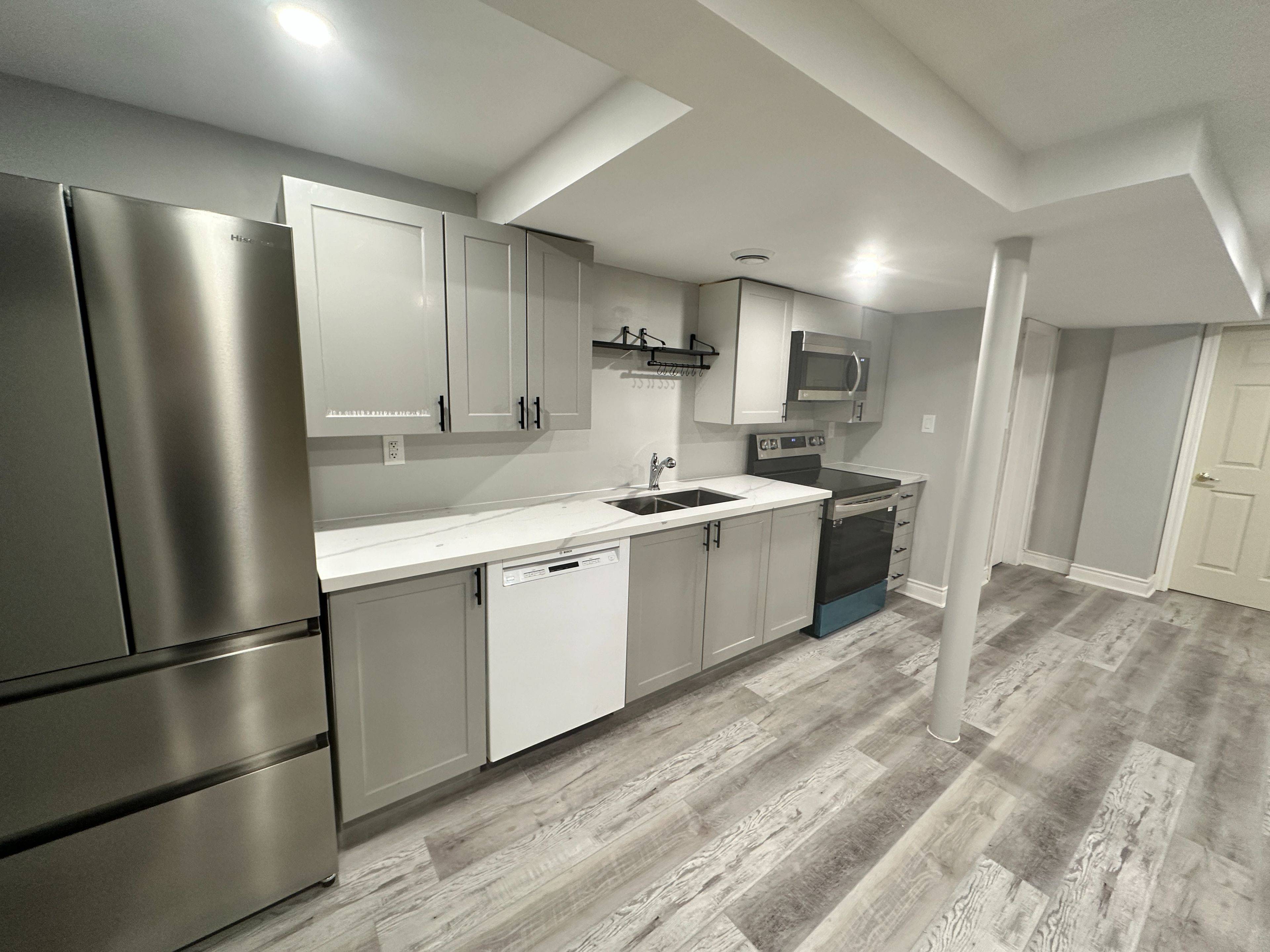 Toronto E04, ON M1R 4P1,14 Reddins RD #Basement