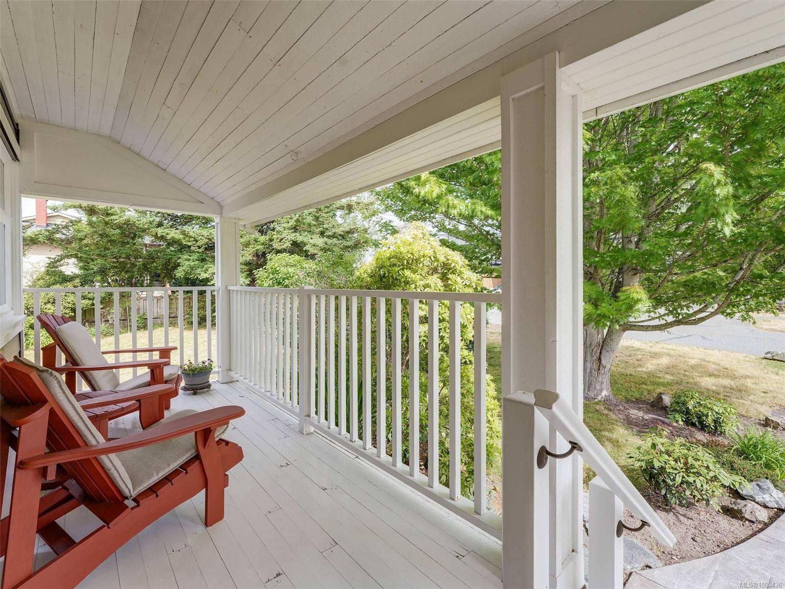 Saanich, BC V8P 1G6,1575 McRae Ave