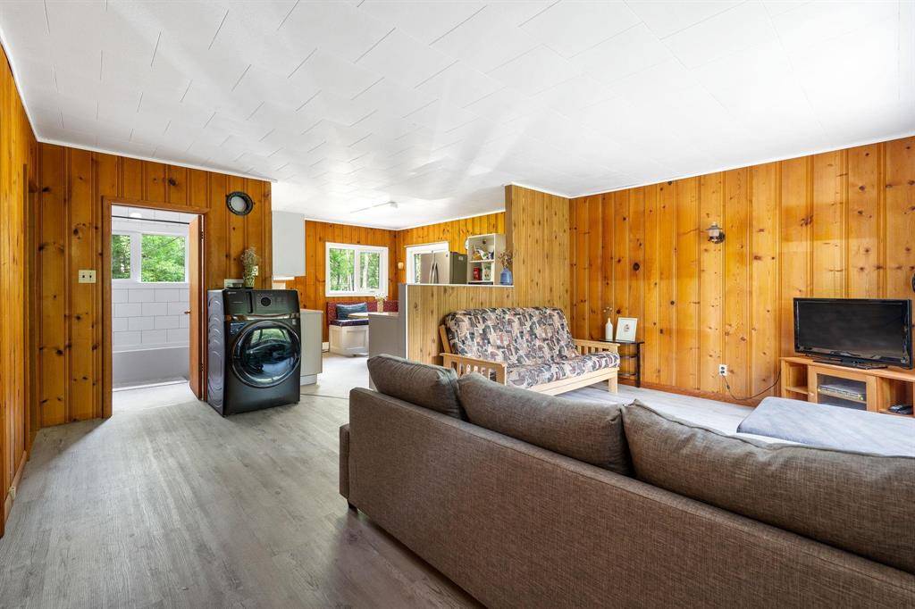 Grand Marais, MB R0E 0E0,19 GLENVALE AVE