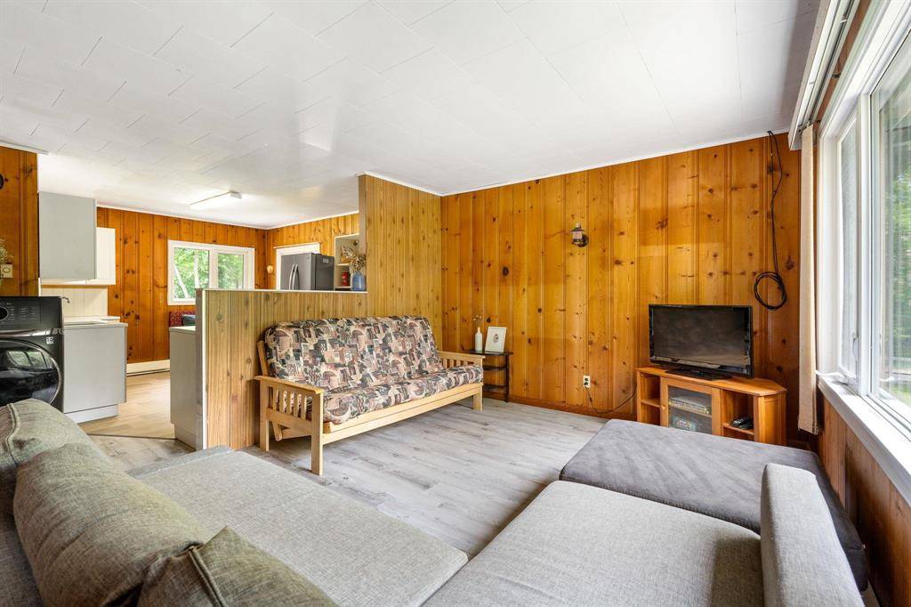 Grand Marais, MB R0E 0E0,19 GLENVALE AVE