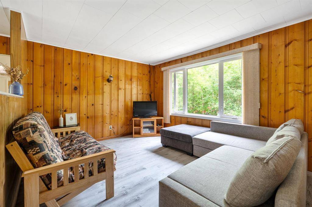 Grand Marais, MB R0E 0E0,19 GLENVALE AVE