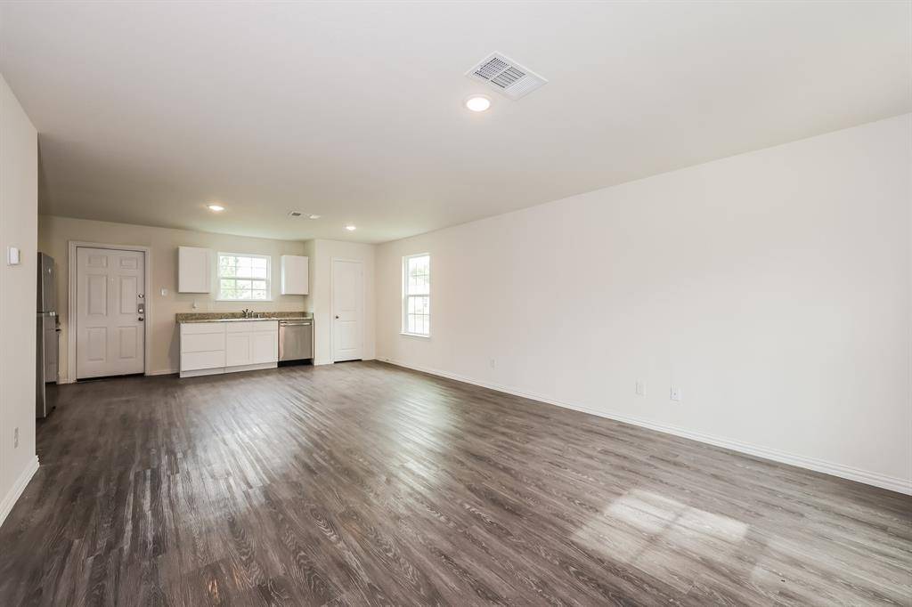 Cleburne, TX 76031,1300 N Brazos Avenue