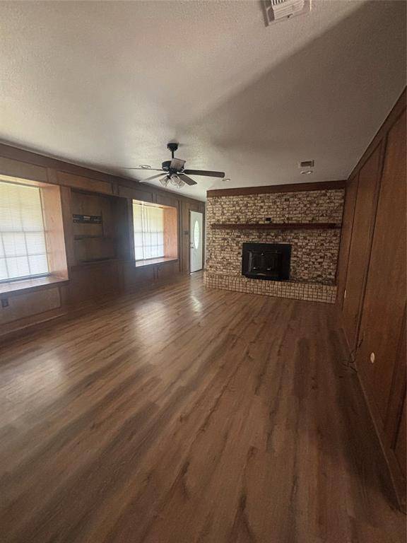 Paris, TX 75460,303 County Road 33830
