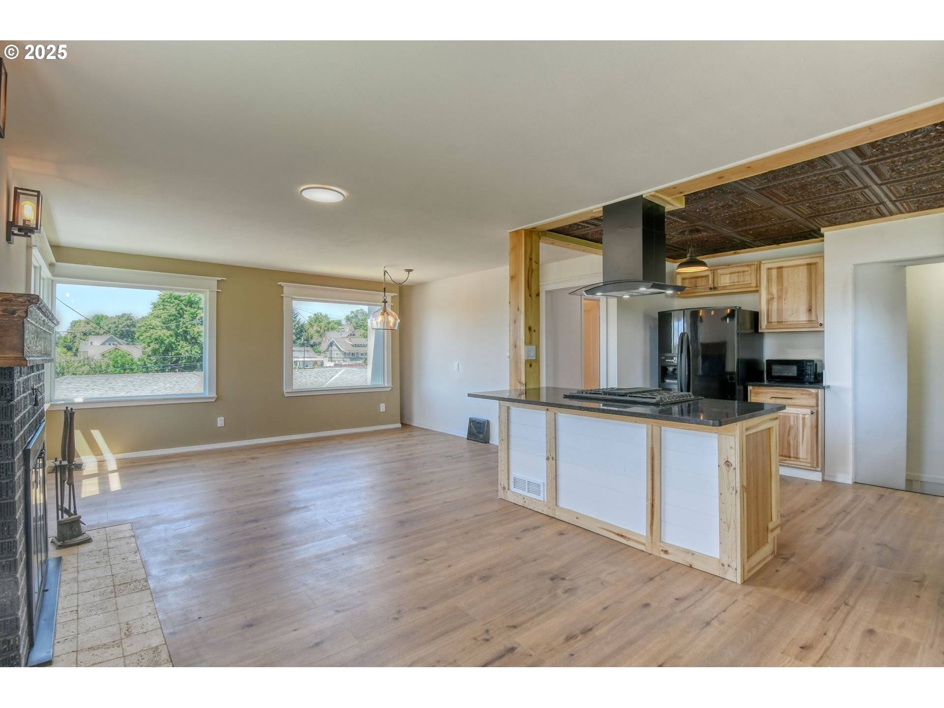 Pendleton, OR 97801,501 NW 6TH ST