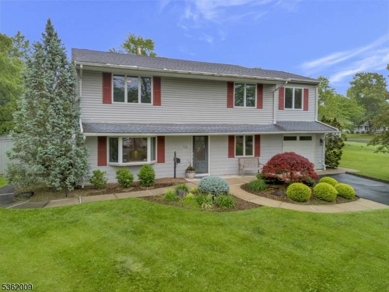 South Brunswick Twp., NJ 08824,16 Russet Rd