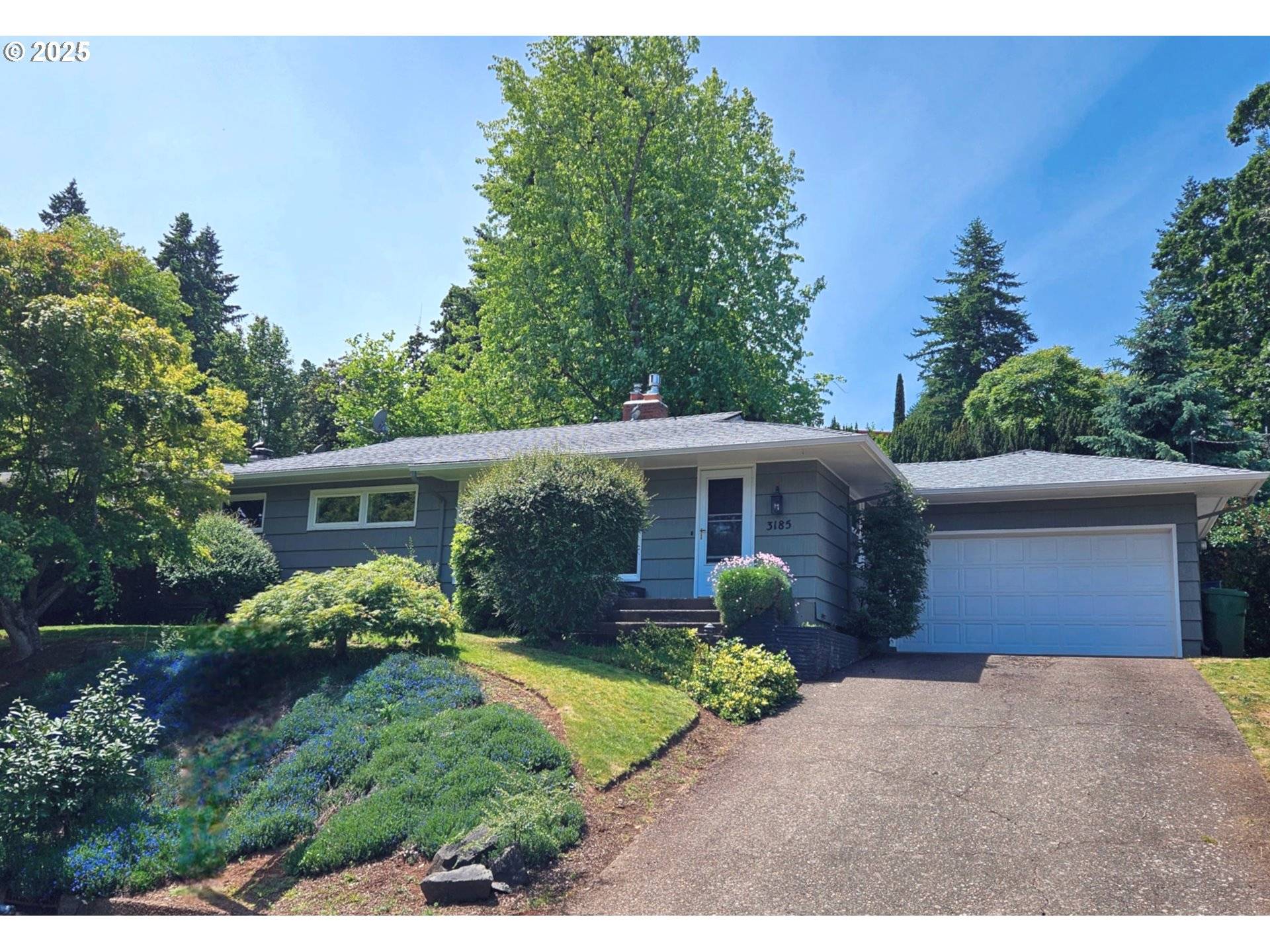3185 GRANADA WAY, Salem, OR 97302