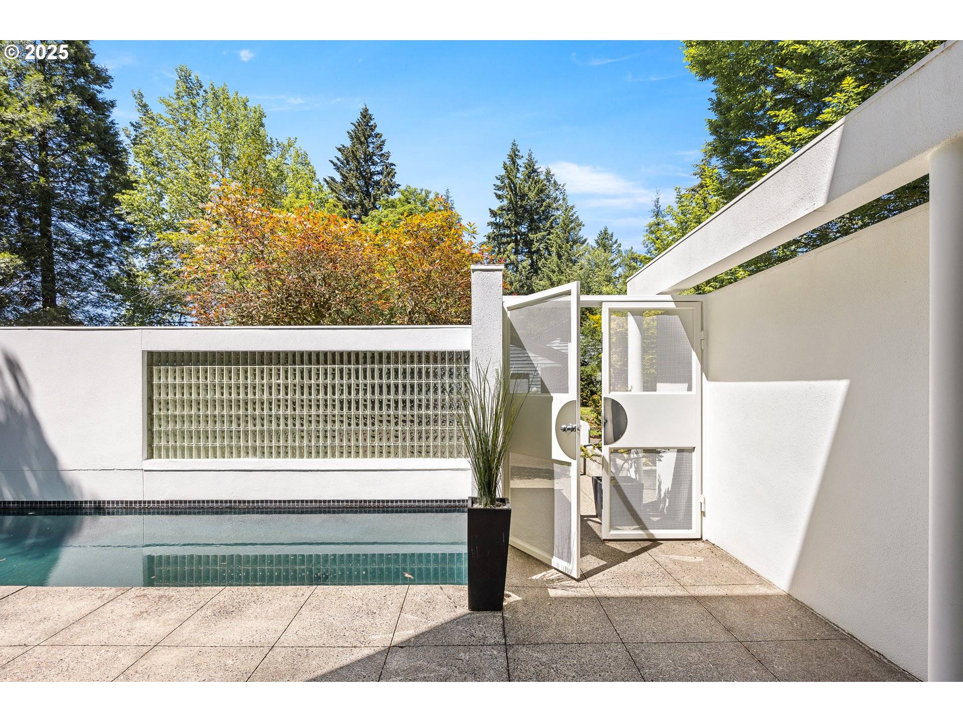 Portland, OR 97205,3232 SW UPPER CASCADE DR