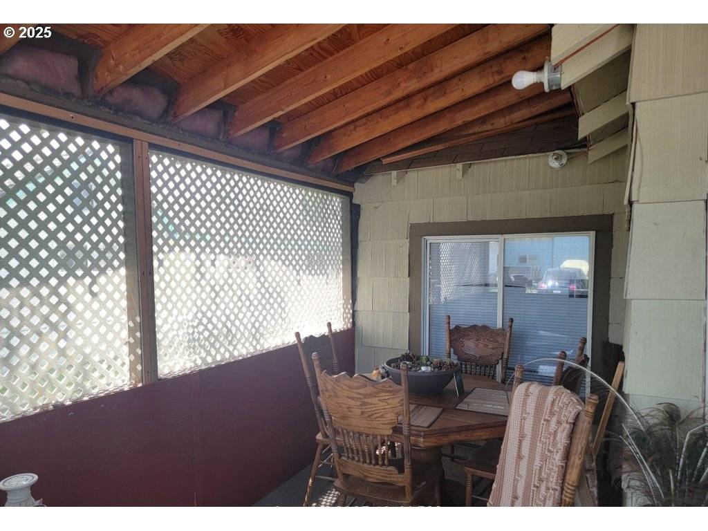 Seneca, OR 97873,309 A AVE