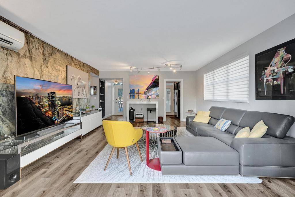 [StreetName, UnitNumber, StreetNumber, StreetDirPrefix], Fort Lauderdale, FL 33316