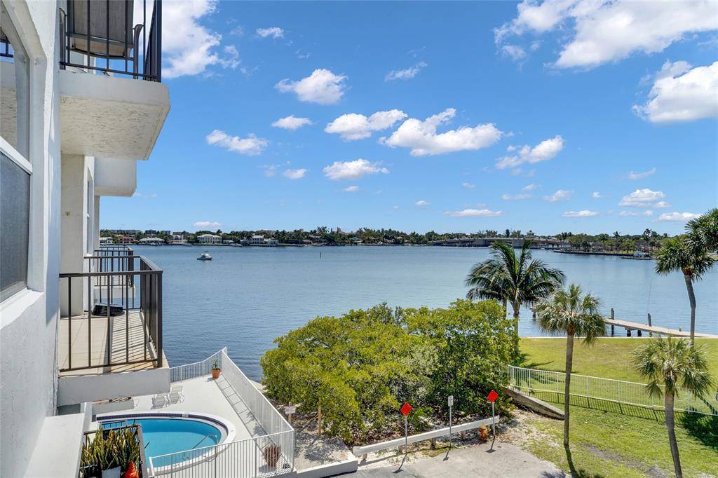 301 Croton Ave #403, Lantana, FL 33462