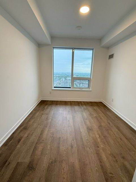 Mississauga, ON L4Z 3X7,5105 Hurontario ST #1412