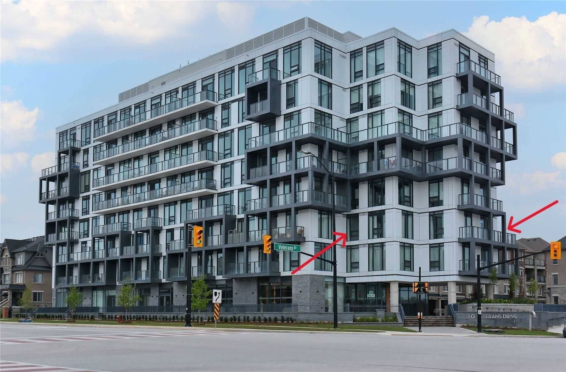 Brampton, ON L7A 5G7,180 Veterans DR SE #303
