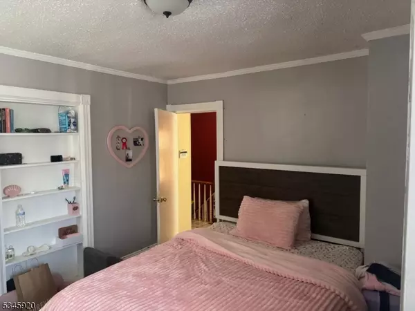 Perth Amboy City, NJ 08861,157 Gordon St
