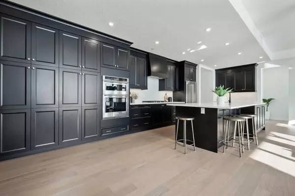 Calgary, AB T3M 3P4,180 Marina CV SE #101
