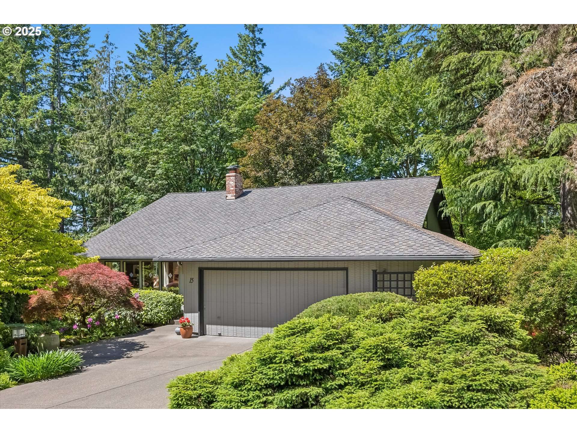 15 CELLINI CT, Lake Oswego, OR 97035